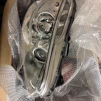 Fari anteriori e posteriori a led Peugeot 208