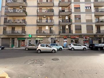 2 LOCALI A BRINDISI