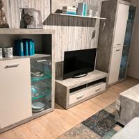 Soggiorno parete 3 complementi salotto