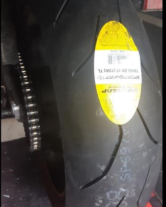 Pneumatici MOTO pista MAI USATE dot recente