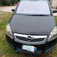 Opel Zafira 1.9. Del 2006