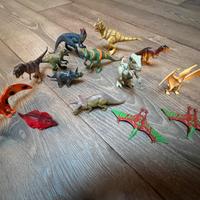 Set 14 Dinosauri Assortiti