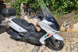 Kymco Downtown i350