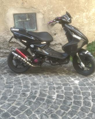 yamaha aerox 50(blocco nuovo 700km)