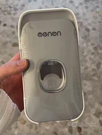 Dispenser automatico per dentifricio