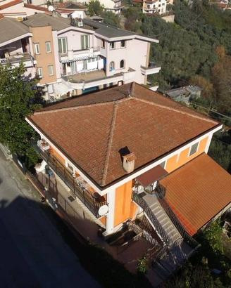 Appartamento di 190 m² con 4 locali a Boville Erni