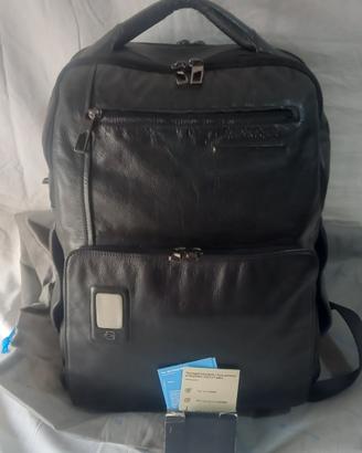 zaino piquadro nero in pelle 