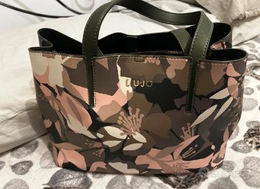 Borsa e portafoglio LIU JO
