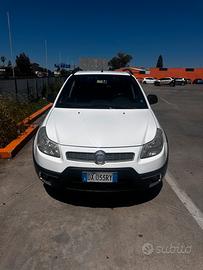 Fiat sedici