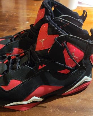 Jordan True Flight nere e rosse taglia 41 US 8