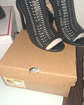 6 paia di scarpe