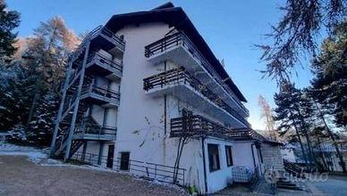 Immobile in asta di 3310 m² con più di 5 locali e 