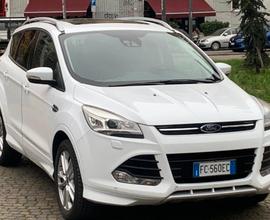 Ford Kuga 2.0 TDCI 150 CV S&S 4WD Titanium