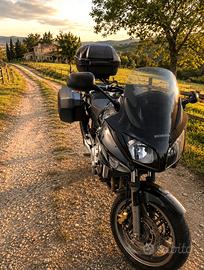 HONDA CBF 1000 ST con sella in memory.