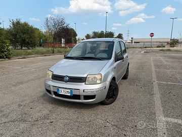 Fiat Panda grigia 1.1 benzina 2004