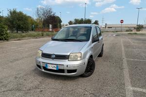 Fiat Panda grigia 1.1 benzina 2004
