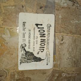 CARTA ASSORBENTE CREMA PER CALZATURE LION NOIR