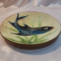 Piatto decorativo con pesce in ceramica Puigdemont