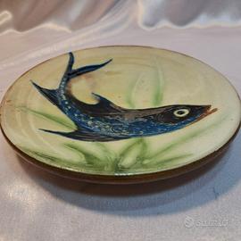 Piatto decorativo con pesce in ceramica Puigdemont