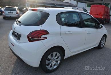 Ricambi usati per Peugeot 208 2019