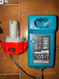 Carica batteria Makita 12v