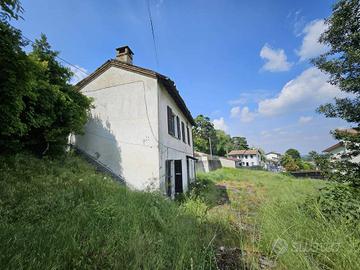 Villa di 80 m² con 3 locali a Casteggio