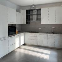 Cucina Completa di elettrodomestici