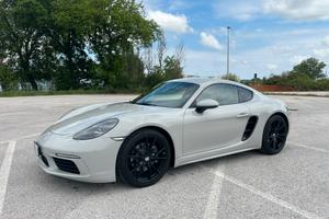 Porsche 718 cayman