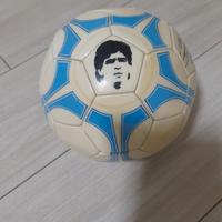 Pallone Maradona 