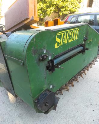 Raccogli nocciole GIAMPI Star 2000 