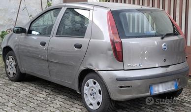 Fiat Punto 1.2 benzina 5 porte anno 2005