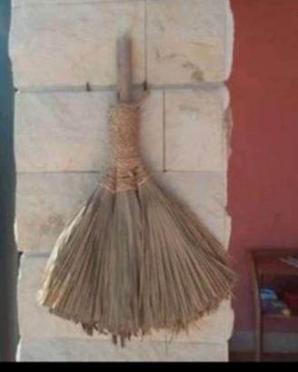 Scope siciliane da forno a legna di Palma nana fat