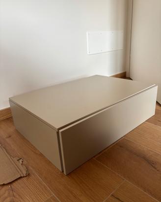 Comodini sospesi