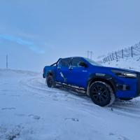 TOYOTA HILUX 2.4 Invicible