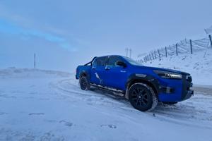 TOYOTA HILUX 2.4 Invicible