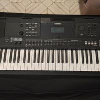 Yamaha Psr-EW400