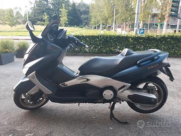 Yamaha TMax