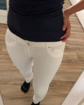 Pantaloni bianchi estivi