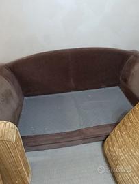 Divano+pouf in omaggio 