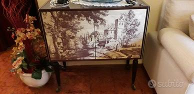 Mobiletto bar vintage anni '50