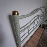 recente  letto matrimoniale con doghe molto robust