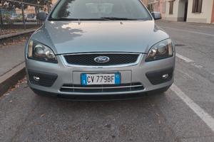 Ford focus 1.6 88kw 160.000