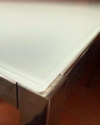 Tavolo vetro e aluminio