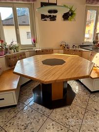 Tavolo ottagonale in legno