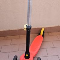 monopattino tre ruote 