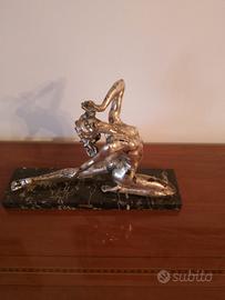 statua