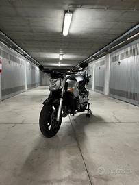 Suzuki gsr 600 2007 25 Kv