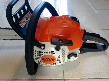 MOTOSEGA STIHL MS 211,PERFETTA,PROPRIO NUOVA.