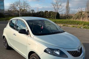 Lancia Ypsilon my gold 2023 Hybrid