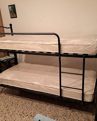 letto a Castello con materassi come nuovi